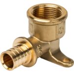 STOUT Угольник настенный с креплением 20xRp 3/4" для труб из сшитого полиэтилена аксиальный — фото 1