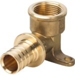 STOUT Угольник настенный с креплением 25xRp 3/4" для труб из сшитого полиэтилена аксиальный — фото 1