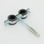 Хомут для труб Walraven 1/2″ (20–24) двойной с резиновым уплотнителем, шпилька+дюбель Cobra, BIS — фото 3